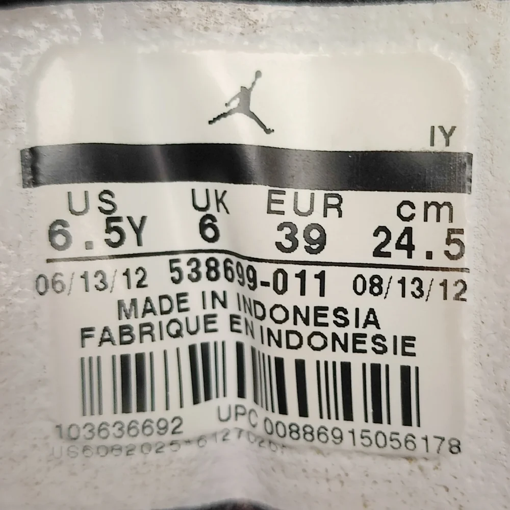 Jordan Youth Gray High Tops Size 6.5Y